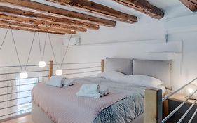 Piazza San Carlo Comfy Studio x4